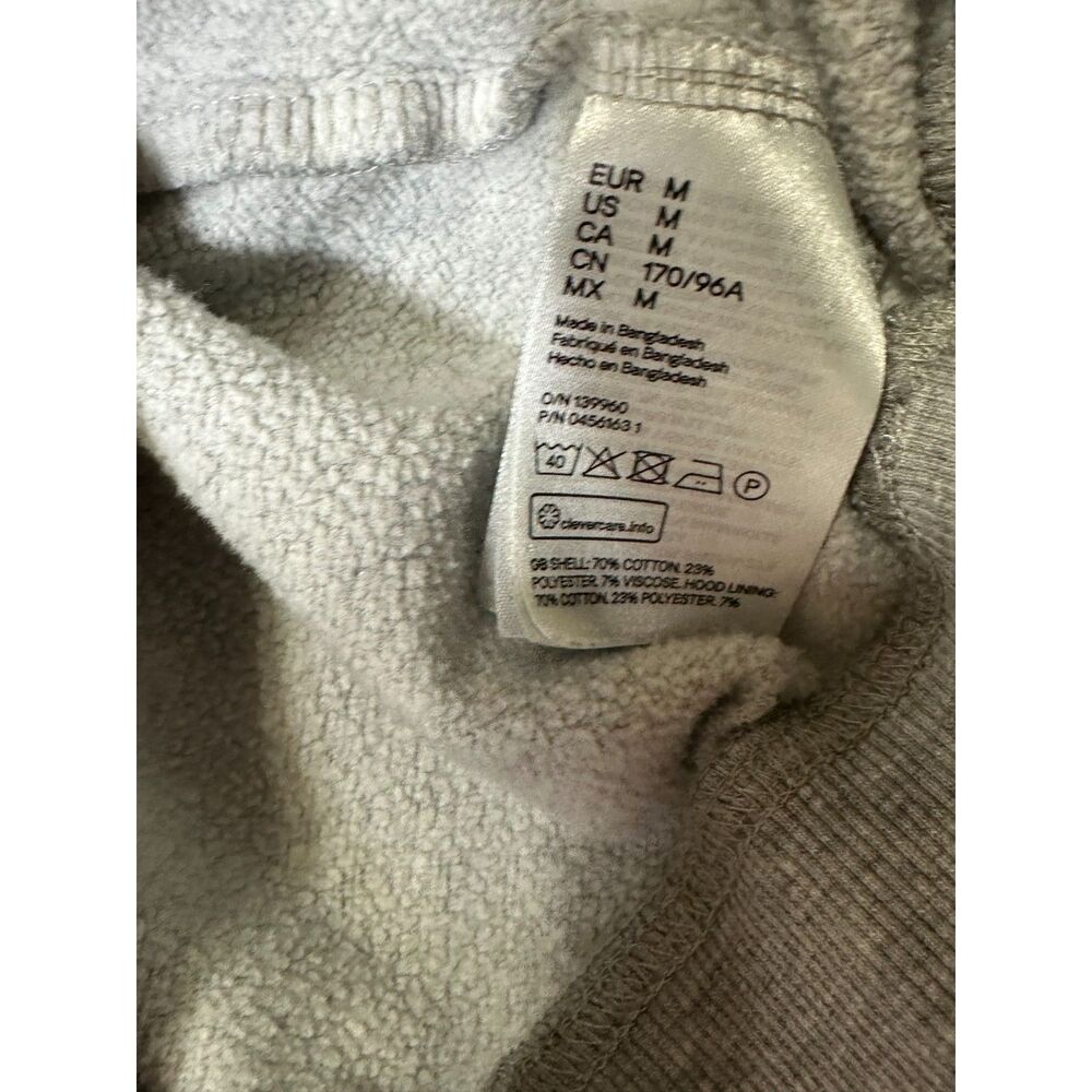 H&M Basics Classic Athletic Gray Pullover Hoodie with Kangaroo Pockets SZ M - Picture 4 of 4